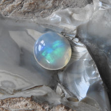 Load image into Gallery viewer, AUSTRALIAN CRYSTAL OPAL