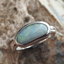 Load image into Gallery viewer, AUSTRALIAN OPAL RING