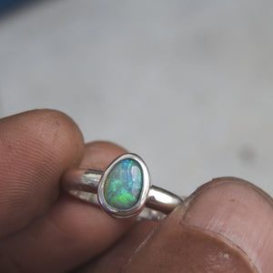 AUSTRALIAN OPAL RING