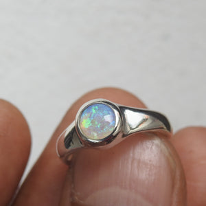 AUSTRALIAN OPAL RING