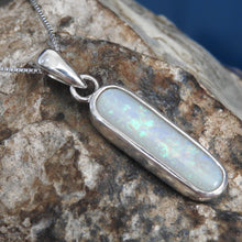 Load image into Gallery viewer, AUSTRALIAN OPAL PENDANT