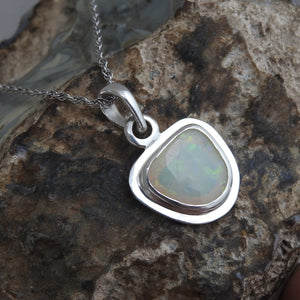 AUSTRALIAN OPAL