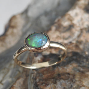 AUSTRALIAN OPAL RING