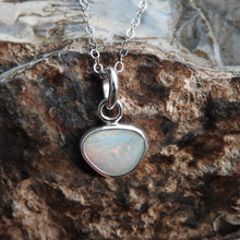 Load image into Gallery viewer, Australian Opal