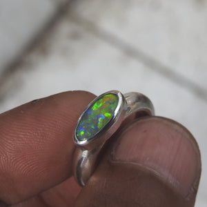 AUSTRALIAN OPAL RING