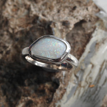 Load image into Gallery viewer, AUSTRALIAN OPAL