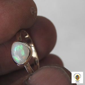 AUSTRALIAN OPAL RING