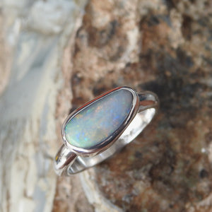 AUSTRALIAN OPAL RING