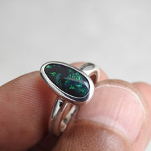 Load image into Gallery viewer, AUSTRALIAN BLACK OPAL RING