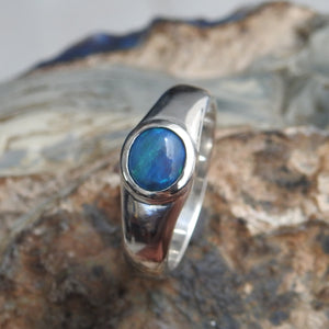 AUSTRALIAN BLACK OPAL RING