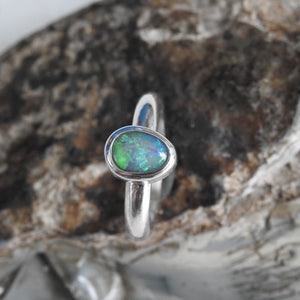 AUSTRALIAN OPAL RING