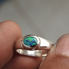 Load image into Gallery viewer, AUSTRALIAN BLACK OPAL RING