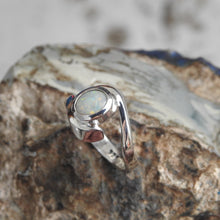 Load image into Gallery viewer, Natural Lightning Ridge Solid Opal Ring