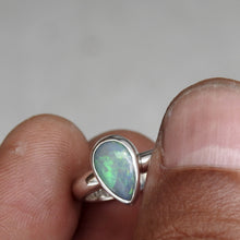 Load image into Gallery viewer, LIGHTNING RIDGE OPAL