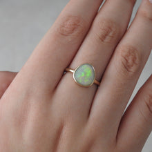 Load image into Gallery viewer, AUSTRALIAN OPAL RING