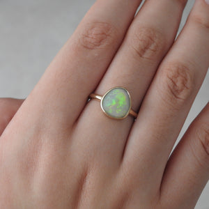 AUSTRALIAN OPAL RING