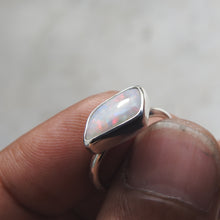 Load image into Gallery viewer, AUSTRALIAN OPAL