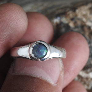 AUSTRALIAN OPAL RING