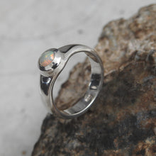 Load image into Gallery viewer, AUSTRALIAN OPAL RING