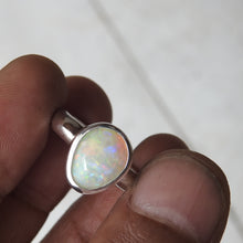 Load image into Gallery viewer, COOBER PEDY OPAL RING