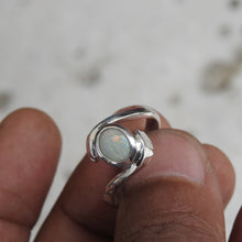 Load image into Gallery viewer, Natural Lightning Ridge Solid Opal Ring