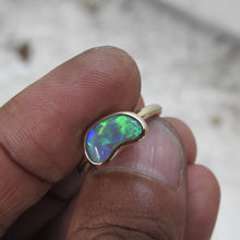Load image into Gallery viewer, AUSTRALIAN OPAL RING