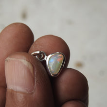 Load image into Gallery viewer, AUSTRALIAN OPAL