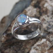 Load image into Gallery viewer, AUSTRALIAN OPAL RING