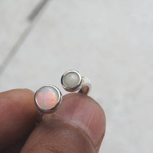 AUSTRALIAN OPAL RING