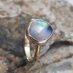 AUSTRALIAN OPAL