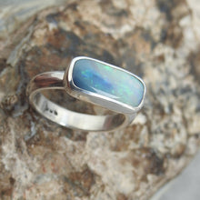 Load image into Gallery viewer, AUSTRALIAN OPAL RING