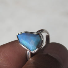 Load image into Gallery viewer, AUSTRALIAN OPAL RING