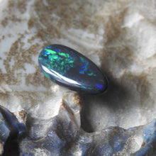 Load image into Gallery viewer, AUSTRALIAN BLACK OPAL