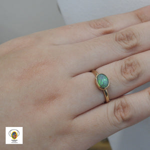 AUSTRALIAN OPAL RING