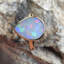 Load image into Gallery viewer, AUSTRALIAN OPAL RING