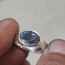 Load image into Gallery viewer, Lightning Ridge Opal