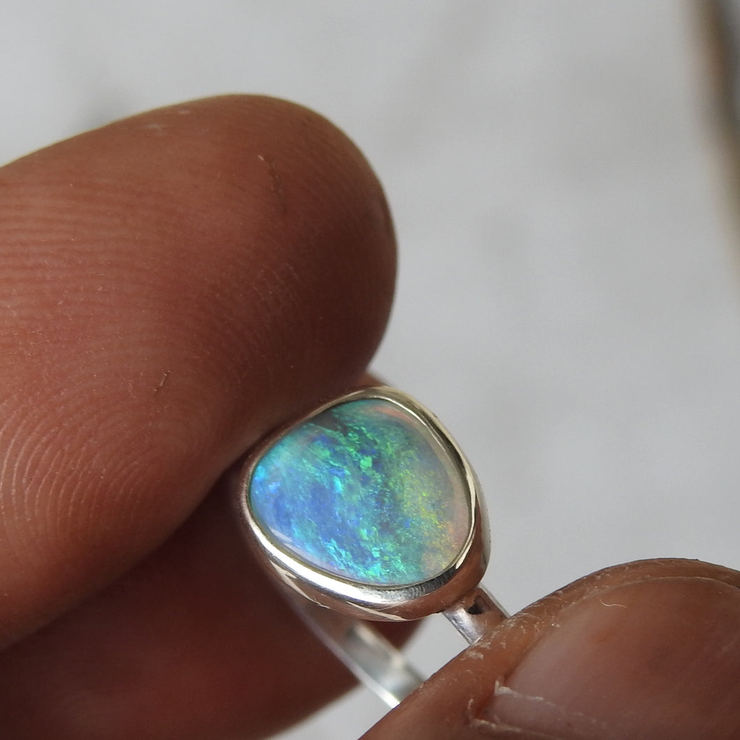 AUSTRALIAN OPAL RING