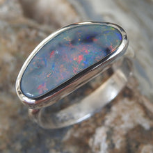 Load image into Gallery viewer, LIGHTNING RIDGE OPAL