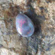 Load image into Gallery viewer, LIGHTNING RIDGE OPAL