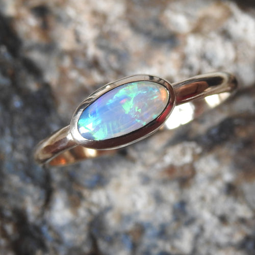 AUSTRALIAN OPAL RING