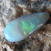 Load image into Gallery viewer, AUSTRALIAN OPAL