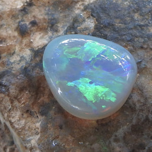 AUSTRALIAN OPAL