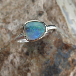 AUSTRALIAN OPAL RING