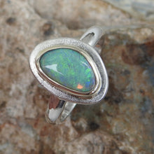 Load image into Gallery viewer, AUSTRALIAN OPAL RING