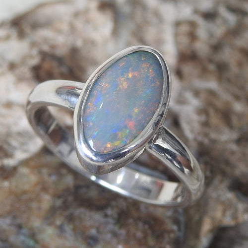 AUSTRALIAN OPAL RING