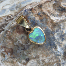Load image into Gallery viewer, BLACK OPAL PENDANT