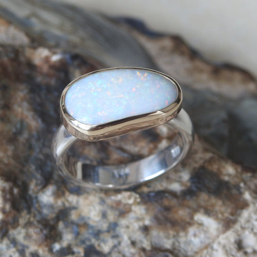 AUSTRALIAN OPAL RING