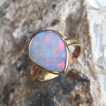 Load image into Gallery viewer, AUSTRALIAN OPAL RING