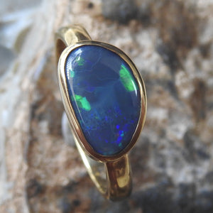 BLACK OPAL RING