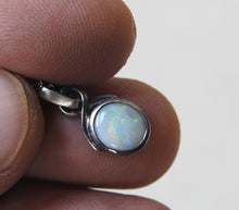 Load image into Gallery viewer, Australian Opal Pendant